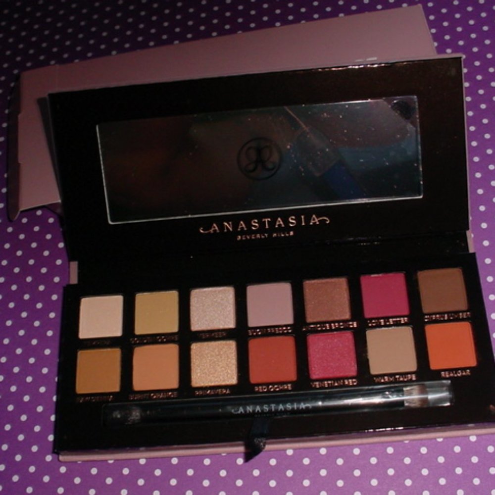 ANASTASIA NIB Eyeshadow Palette MODERN RENAISSANCE